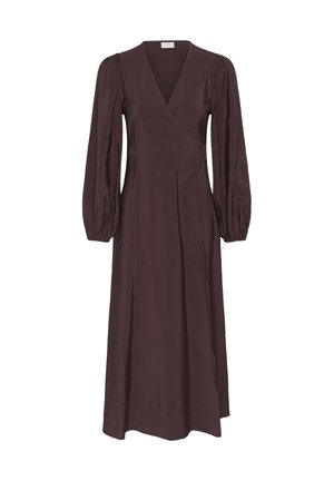 Robe midi à manches longues de couleur marron foncé avec un décolleté en V, un corsage croisé, des manches bouffantes et une taille cintrée sur un fond blanc uni.