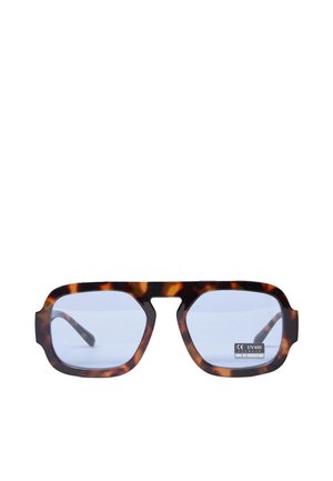 Occhiali da sole quadrati con montatura spessa in tartaruga e lenti azzurro chiaro etichettati con UV400 e adesivo protettivo 100% UV.