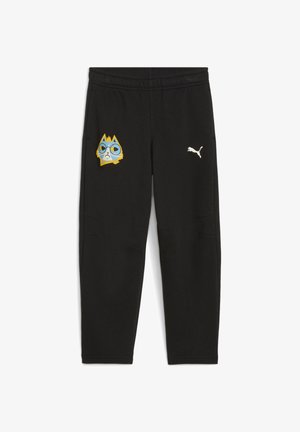 Crne trenirke s elastičnim pojasom, s grafikom crtanog mačka u plavoj i žutoj boji na lijevom bedru te bijelim Puma logotipom s desne strane.
