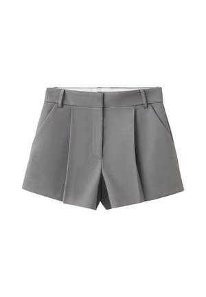 Pantalones cortos grises a medida con cinturilla, trabillas para cinturón, pinzas delanteras y bolsillos laterales, mostrados sobre un fondo blanco.