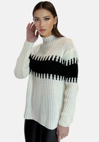 Elara - Sweter