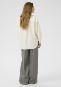 Culture CUALLISON OLENA - Button-down blouse - spring gardenia