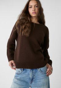 Stradivarius CREW NECK - Pullover - dark brown