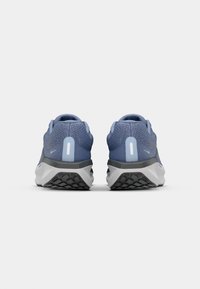 Nike Performance AIR WINFLO 11 - Utcai futócipők - world indigo/sail/light armory blue/anthracite/summit white/pure platinum