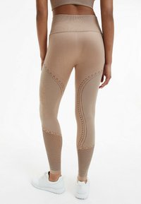 Calvin Klein Performance LEGGING 7/8 - Leggings - natural