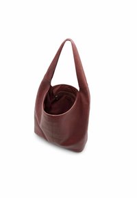 Burgunderfarbene Leder-Schultertasche mit strukturierter Oberfläche, weit geformt wie ein Hobo und einem geräumigen Innenraum, der eine kleine Reißverschlusstasche bietet.