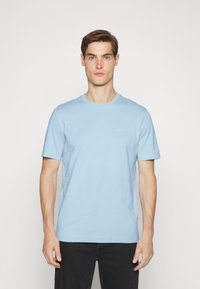 BOSS - THOMPSON - T-shirts - light blue three Miniatyrbilde 1