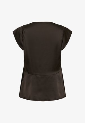 Blouse en satin marron foncé avec des manches courtes, un col arrondi et une coupe décontractée. Présente une texture lisse et une silhouette fluide.