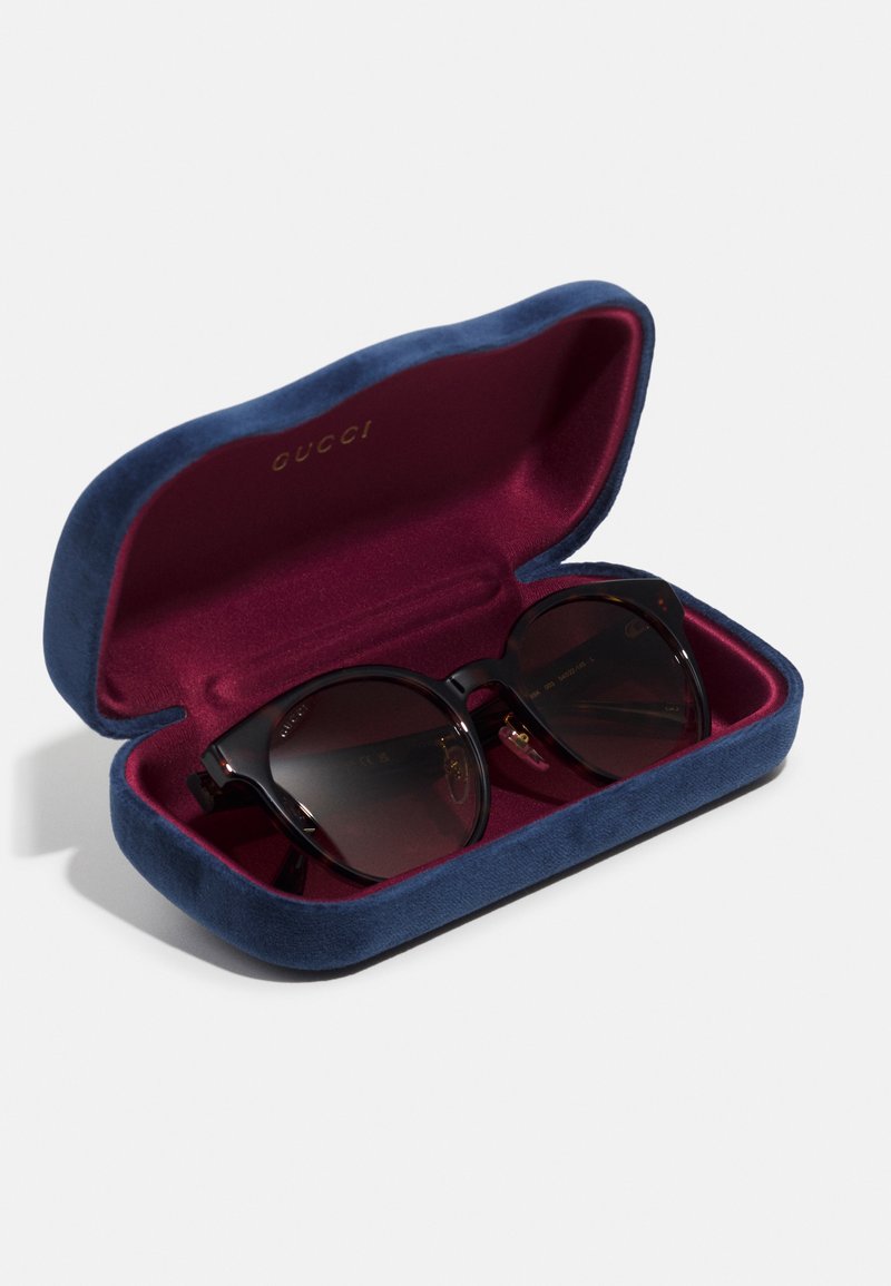 Gucci Black Women\'s Sunglasses with Navy & Burgundy Velvet Case Gucci GG1861S 004 Black Blue Red Violet Lens Butterfly Women  main image 2