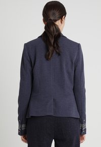 Culture Blejzr - blue