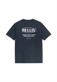 Donkergrijze katoenen t-shirt met korte mouwen, een ronde hals en een groot wit logo met tekst op de achterkant.