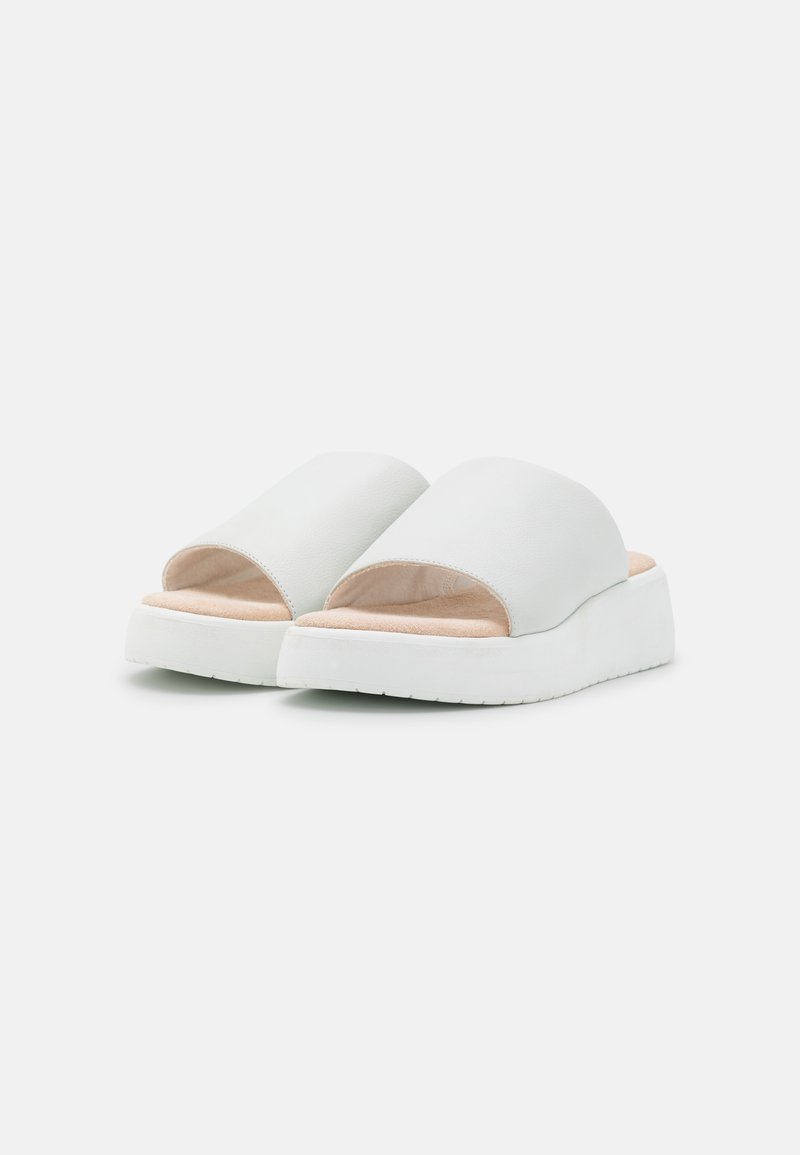 Damen Flache Pantoletten | Bugatti KYA Pantolette flach white/weiß - UH84732 Damen Flache Pantoletten | Bugatti KYA Pantolette flach white/weiß - UH84732