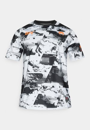 Lühikeste varrukatega spordisärk, millel on mustvalge abstraktne mustriga oranž UFC logo, ümar kaelus ja kerge kangas.