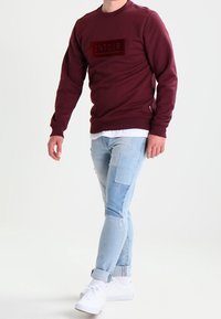 Ontour Sweater - dark red