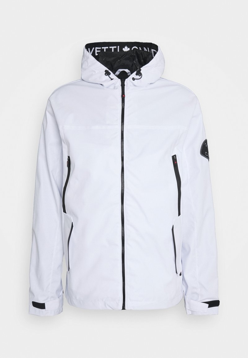 Chaqueta blanca impermeable con capucha, que presenta bolsillos con cremallera negros, puños ajustables y un cuello interior negro con logotipo.