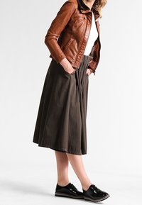 Oakwood Skinnjacka - cognac