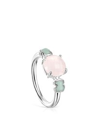 Anillo de plata con una gran piedra central de cuarzo rosa facetado, flanqueado por dos pequeñas piedras semipreciosas de color verde menta en forma de trébol.