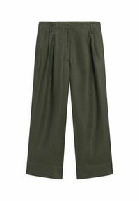 Vihreät pellavahousut, joissa on pleatit, leveät lahkeet ja sileä pinta. Housuissa on muotoiltu vyötärö ja käänteet lahkeissa. Ei näkyviä taskuja.