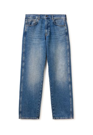 Blaue Jeans mit geradem Bein, fünf Taschen, Gürtelschlaufen und ausgewaschenen Stellen an den vorderen Oberschenkeln und Knien.