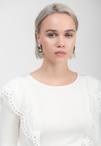 INFLUENCER INSERTS - Maglione - milk