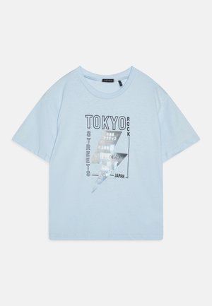 TEE - T-shirt imprimé - bleu ciel