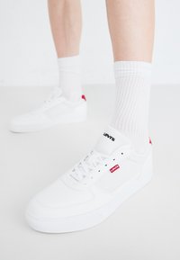 LIAM - Matalavartiset tennarit - regular white