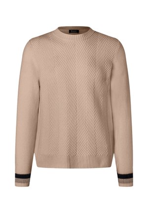 Beżowy sweter dziany z teksturowanym wzorem jodełki, z prążkowanym okrągłym kołnierzem i mankietami, z czarnymi paskami przy końcach rękawów.