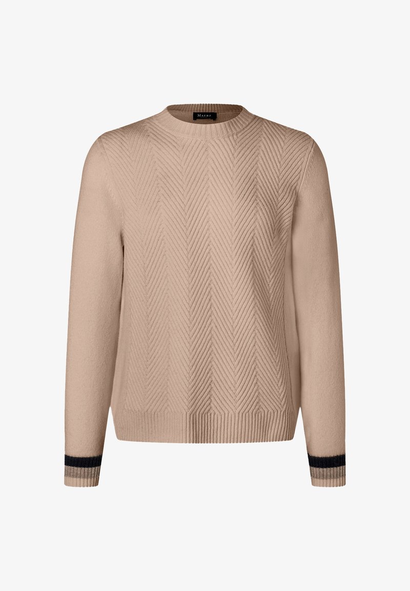 Beiger Strickpullover mit strukturiertem Chevron-Muster, geripptem Rundhalsausschnitt und Bündchen, mit schwarzen Streifen nahe den Ärmelsäumen.