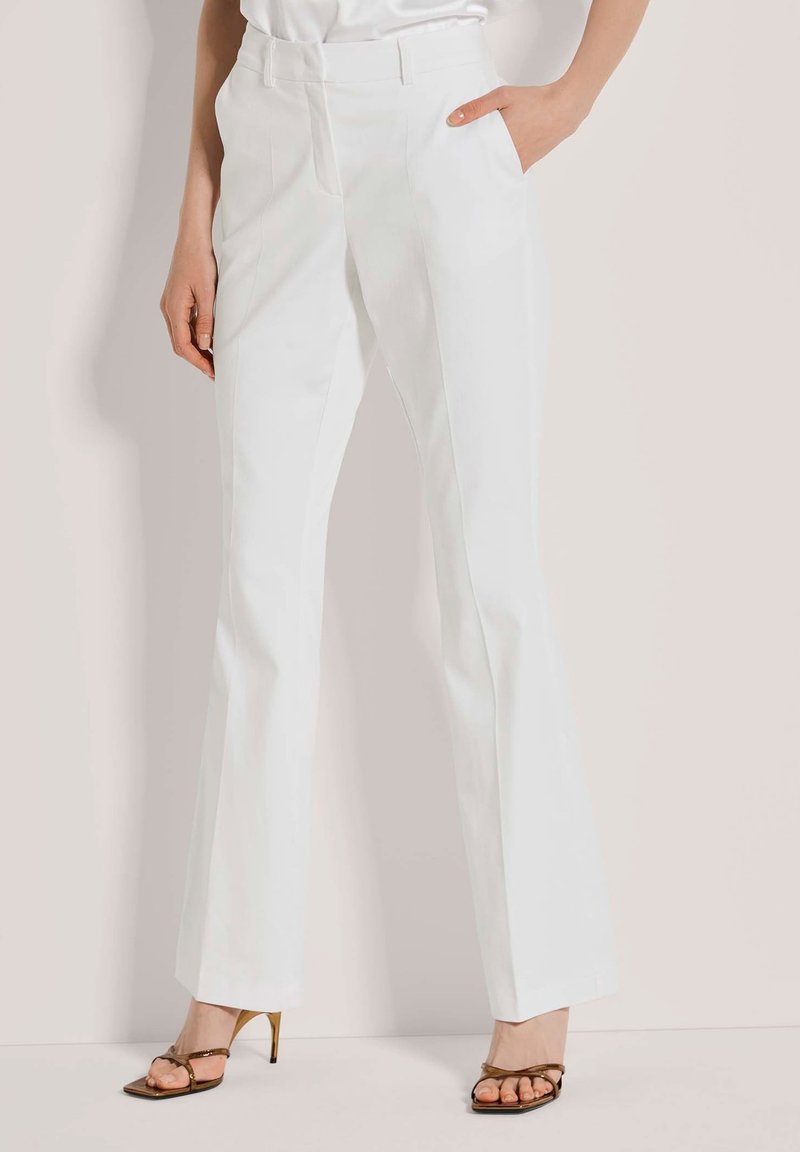 MADELEINE Stoffhose - white