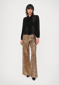 Alice + Olivia BRENTLEY - Button-down blouse - black