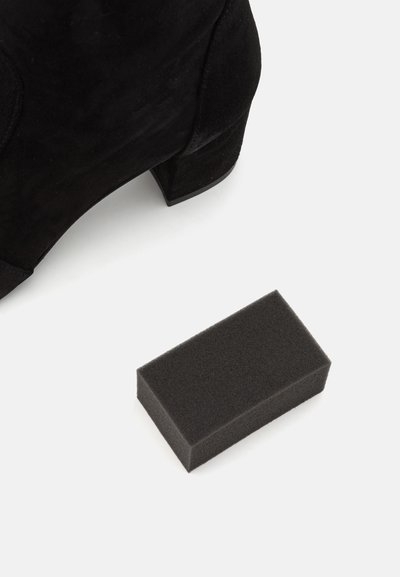 Stuart Weitzman YULIANALAND BOOT - Over-the-knee boots - black