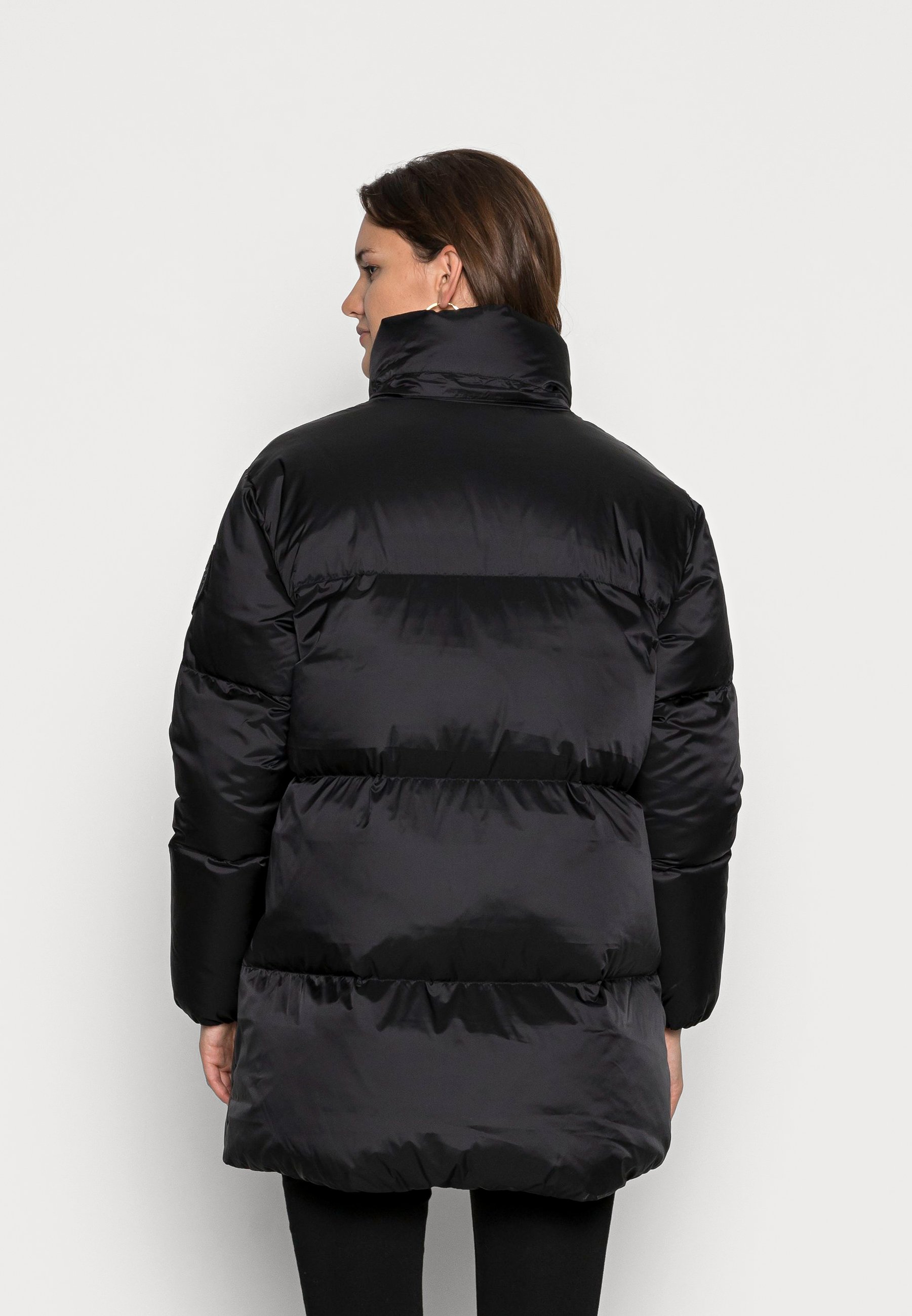 tommy hilfiger funnel hood down puffer