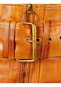 Be Noble CHARLOTTE - Lederrock - cognac