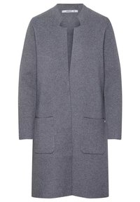 Cardigan long gris à ouverture avant en tricot, avec manches longues et deux poches plaquées à l'avant, sans col.