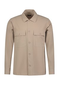 Beige Langarmhemd mit kragenförmigem Ausschnitt, zwei Brusttaschen, Knopfverschluss und einer glatten, leichten Stofftextur.