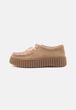 Clarks, TORHILL BEE - Καθημερινά παπούτσια με κορδόνια - warm sand