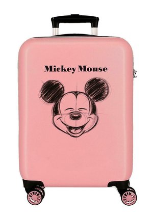 Maleta rígida de color rosa con asa negra, cuatro ruedas y un dibujo estilo boceto de la cara sonriente de Mickey Mouse con el texto "Mickey Mouse" encima.