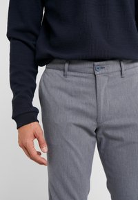 DRYKORN Tygbyxor - royal blue