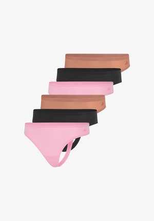 Kuusi saumattomasta materiaalista valmistettua bikinityylistä naisten alushousua, väreinä vaaleanpunainen, musta ja beige, pinottuna diagonaalisesti, jokaisessa pieni logo.