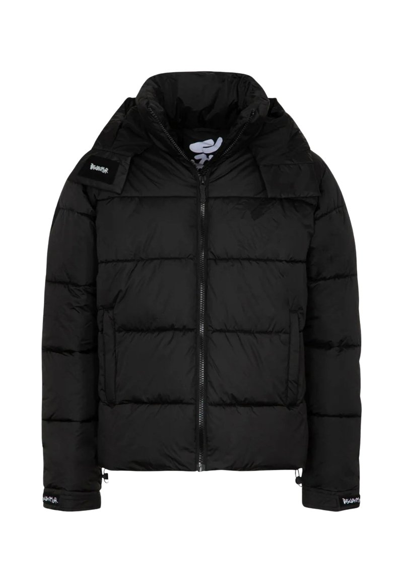 Giubbotto imbottito nero con colletto strutturato, zip frontale, tasche laterali e dettagli con logo su spalle e polsini.