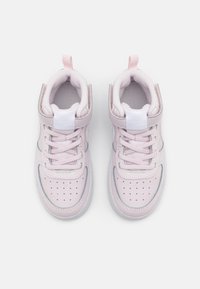 Nike Sportswear COURT BOROUGH MID 2 - Höga sneakers - pearl pink/white/summit white
