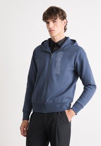 Calvin Klein HORIZONTAL LOGO ZIP THRU HOODIE - Φούτερ με φερμουάρ - ink