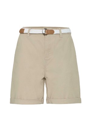 Beige kniebroek met omslagzomen en een witte gevlochten riem met een detail van een lichtbruine leren gesp.