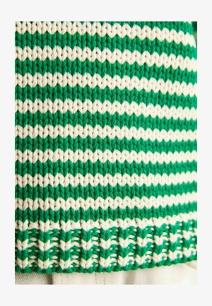 Rohelise ja valge triibulise kangaga kampsunit üle nähtava soonilise mustriga, mis moodustab ühtlaselt ruudukujulised horisontaalsed read.