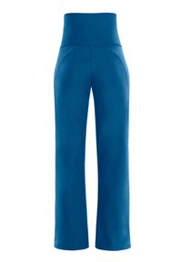 Mėlynos, aukštu liemeniu kelnės su plačiomis kojomis. Pagamintos iš lygaus audinio, su išlenktomis siūlėmis ir be matomų kišenių.