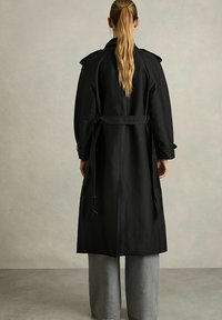 Reiss Trenchcoat - black