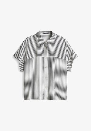 Kurzärmeliges Hemd mit Knopfleiste, das ein schwarz-weiß gestreiftes Muster aufweist, mit Kragen und lockerer Passform. Glatte Stofftextur.