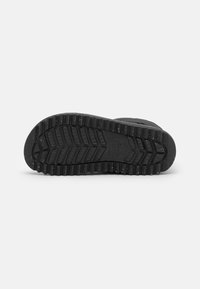 Crocs Botas para la nieve - black