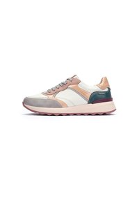 Zapatillas con parte superior de cuero blanco, acentos en gris, durazno y azul verdoso, suela texturizada y cordones. Punta redonda y diseño acolchado.
