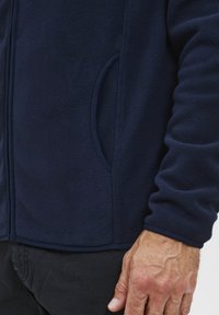 FQ1924 FQBROR - Fliisjakk - navy blazer